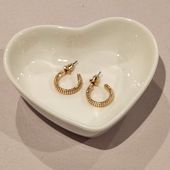 Jewelry - Gold-Tone Ribbed Huggie Hoop Earrings